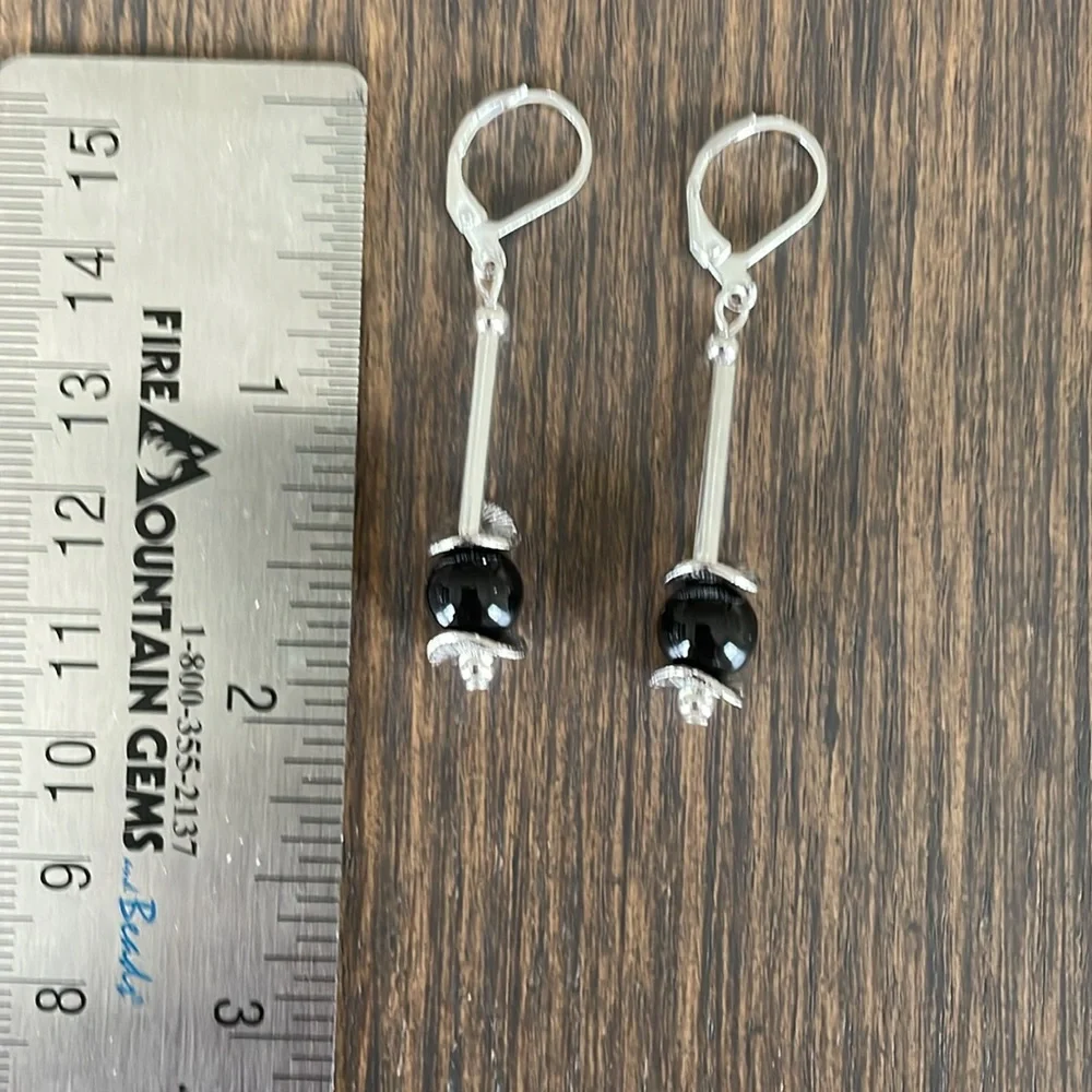 HAND CRAFTED EARRINGS Black with Silver